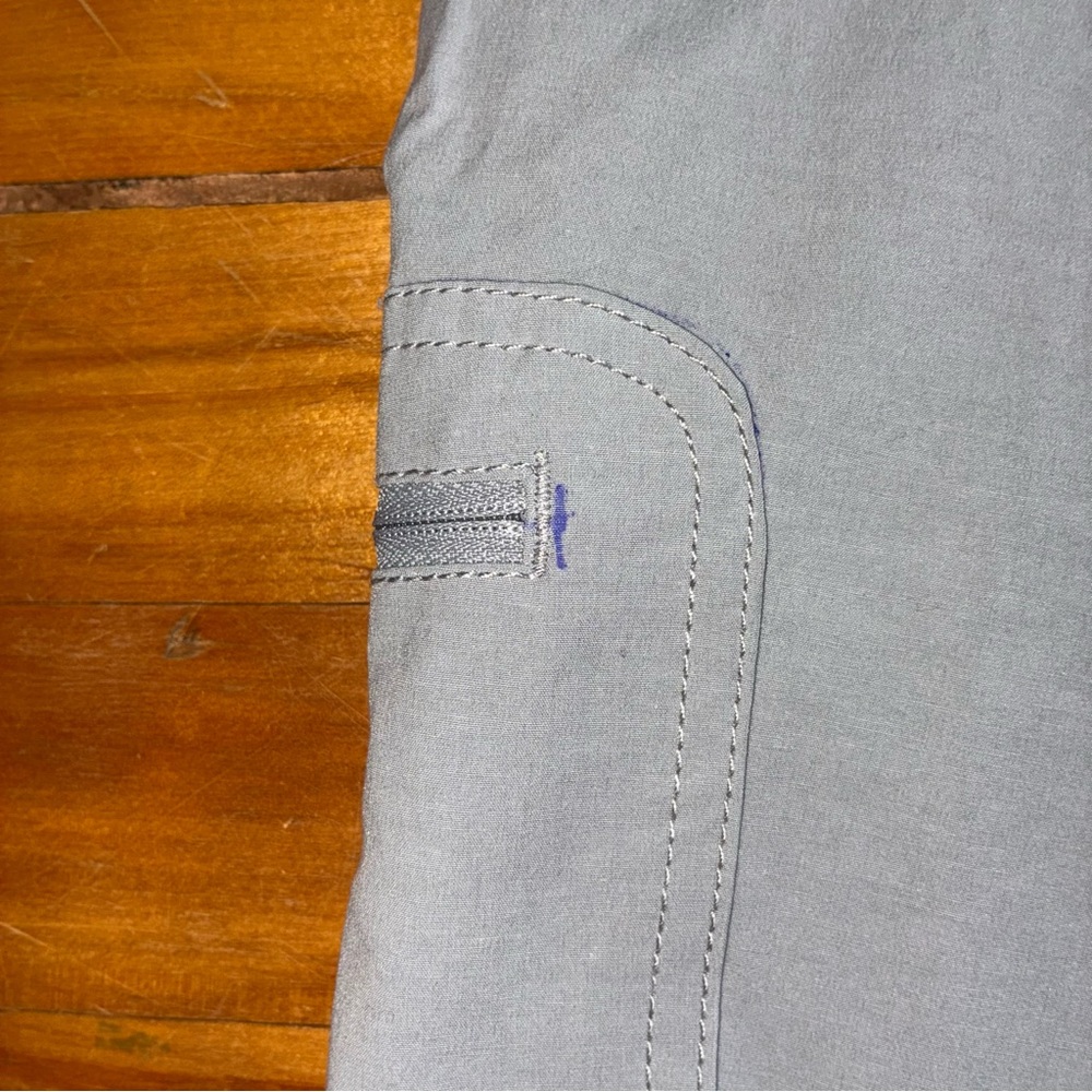 Huk Shorts Mens XL Gray Fishing Chino Performance Cargo 10" Inseam Outdoor - Picture 8 of 9